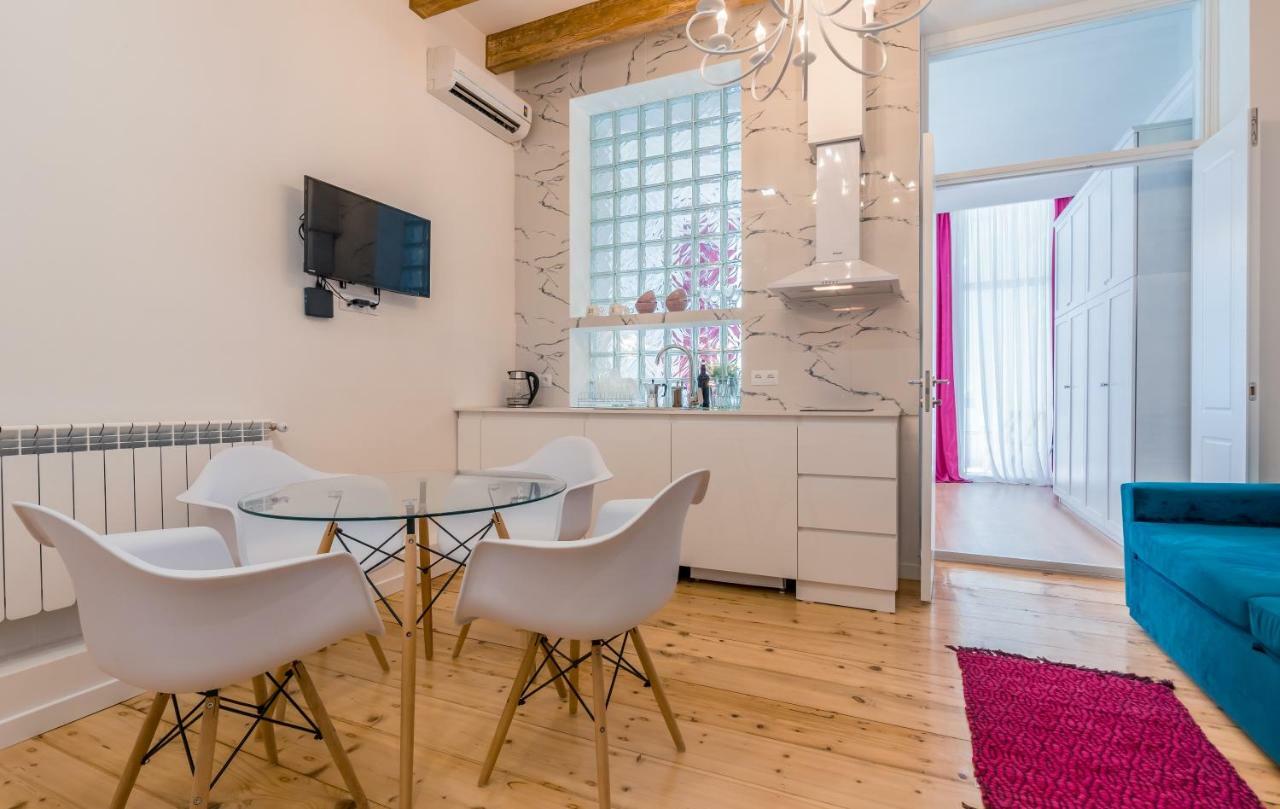 Irina'S Cozy Apartment #21 Tbilisi Exteriör bild